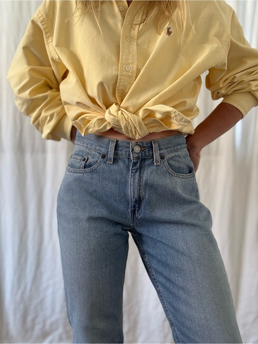 Vintage Levi’s 505 light wash Y2K straight leg mid rise clean - Picture 3 of 12
